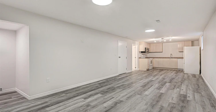 Bsmnt-25 Strike Avenue, Clarington, ON, L1C 1K2 - 9