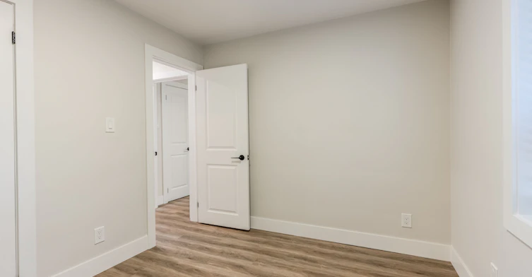 3-1 Hassard Avenue, Toronto, ON, M4K 3N3 - 24