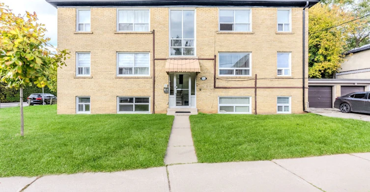 3-1 Hassard Avenue, Toronto, ON, M4K 3N3