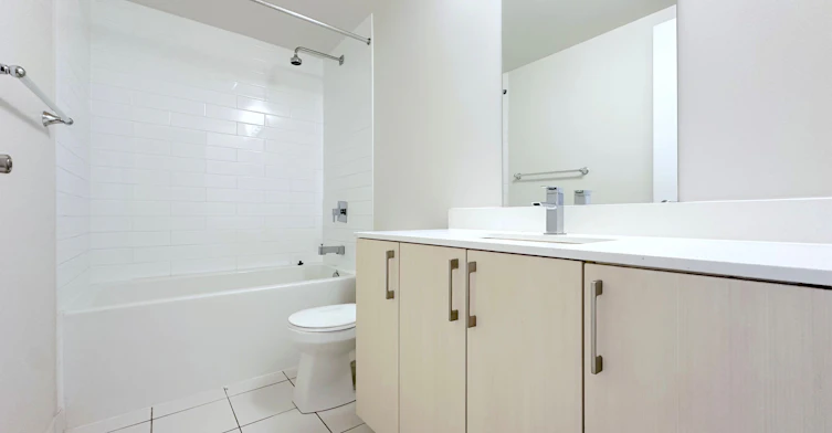 406-763 Woodbine Avenue, Toronto, ON, M4E 2J4 - 7