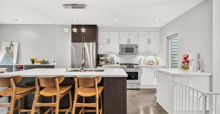 235 Cedarvale Avenue, Toronto, ON, M4C 4K3 - 10