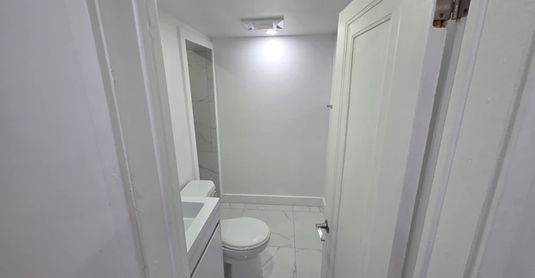 214 Clonmore Drive, Toronto, ON, M1N 1Y1 - 2
