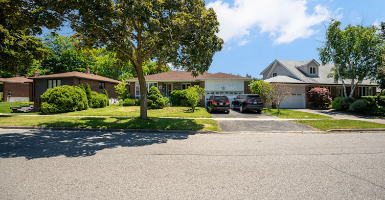 Main-141 Oakmeadow Boulevard, Toronto, ON, M1E 4H2