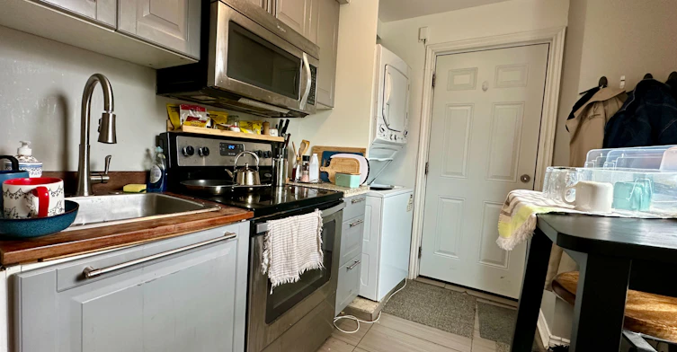 Upper-129 Munro Street, Toronto, ON, M4M 2B8 - 8