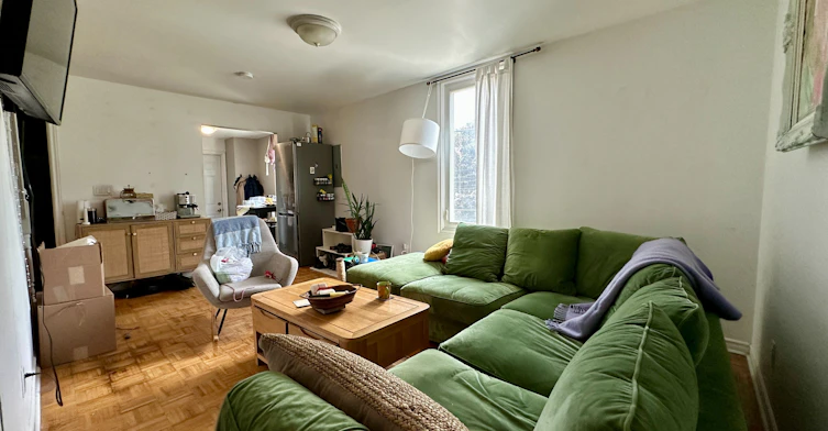 Upper-129 Munro Street, Toronto, ON, M4M 2B8 - 2