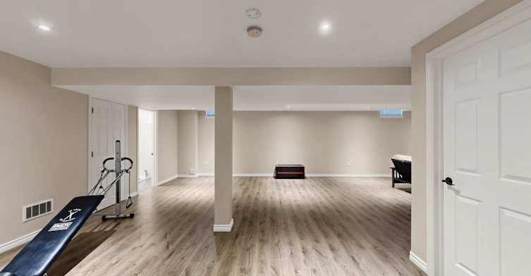 12 Ballantyne Drive, Ajax, ON, L1T 4H8 - 39