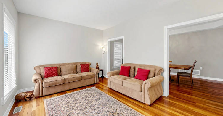 12 Ballantyne Drive, Ajax, ON, L1T 4H8 - 6