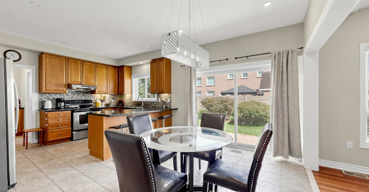 12 Ballantyne Drive, Ajax, ON, L1T 4H8 - 16