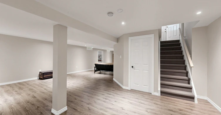 12 Ballantyne Drive, Ajax, ON, L1T 4H8 - 38