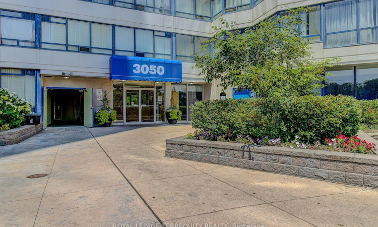 1221-3050 Ellesmere Road