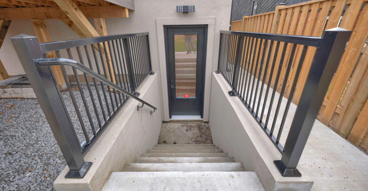 819 Fairview Avenue, Pickering, ON, L1W 1M7 - 50