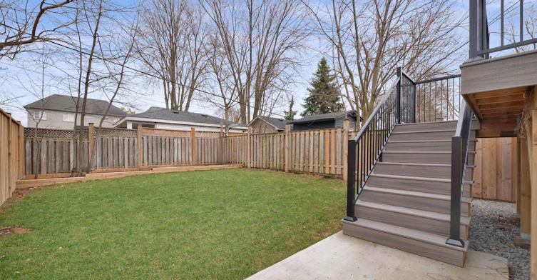 819 Fairview Avenue, Pickering, ON, L1W 1M7 - 47