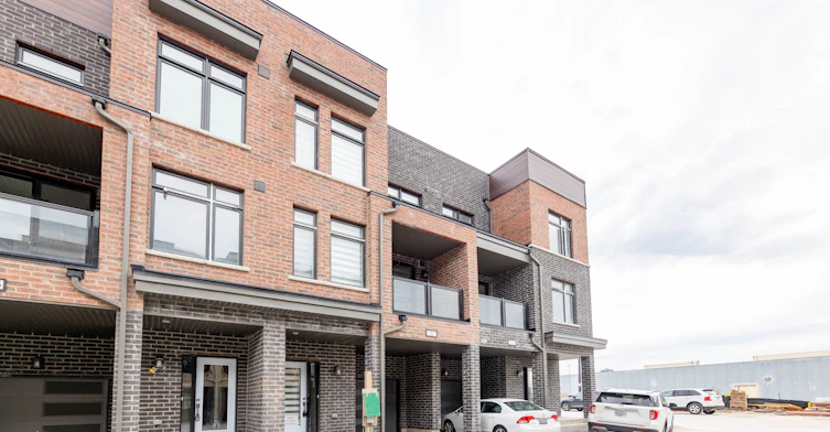 1507-1865 Pickering Parkway, Pickering, ON, L1V 0H2 - 2