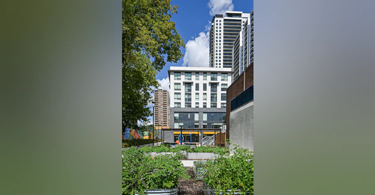 1110-100 Eastdale Avenue, Toronto, ON, M4C 5A1 - 25
