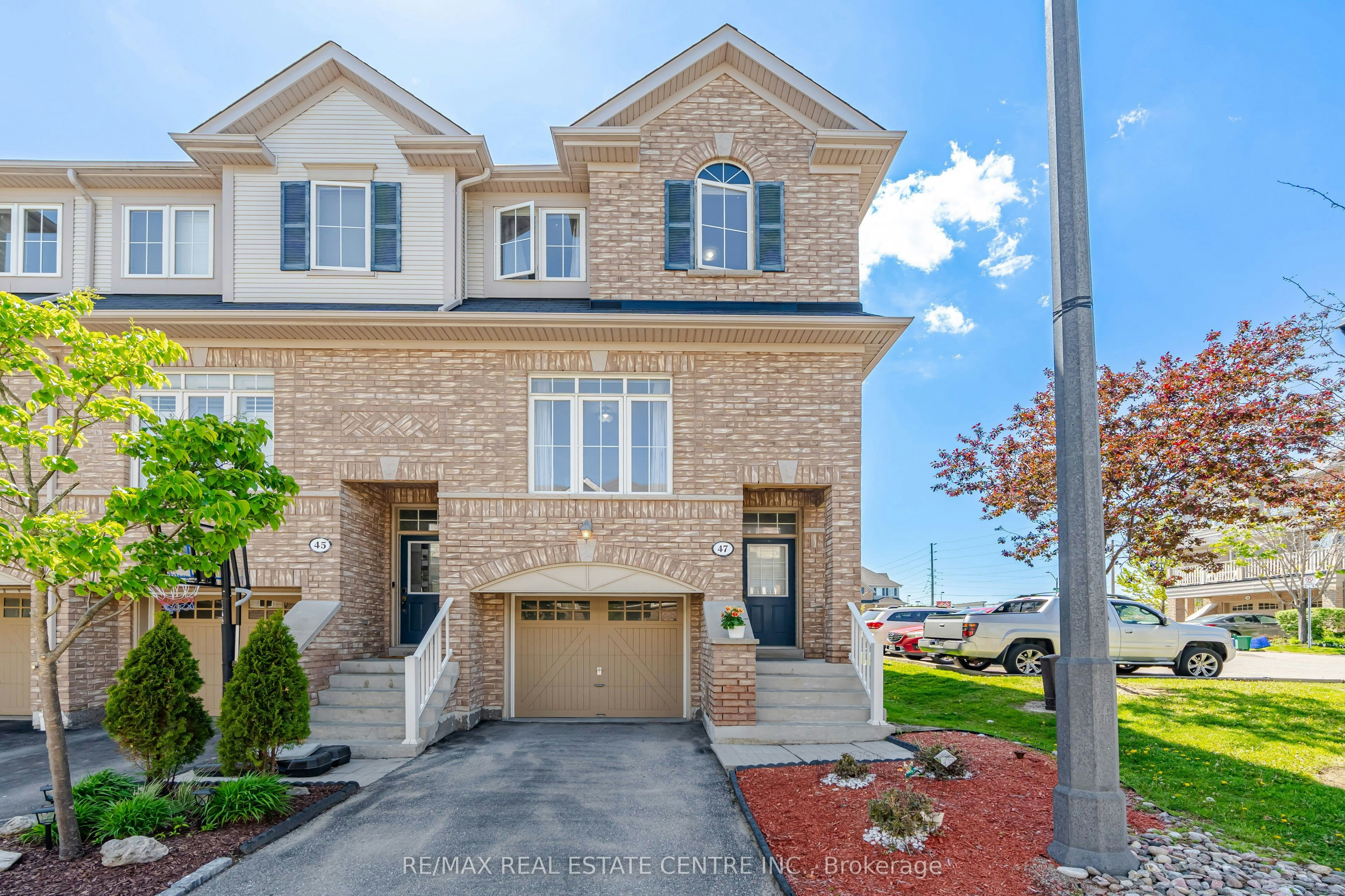 47 Martinworth Lane, Ajax, ON, L1Z 0L1