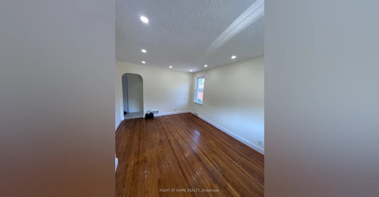 Main flloor-224 College Avenue, Oshawa, ON, L1J 1R7 - 3