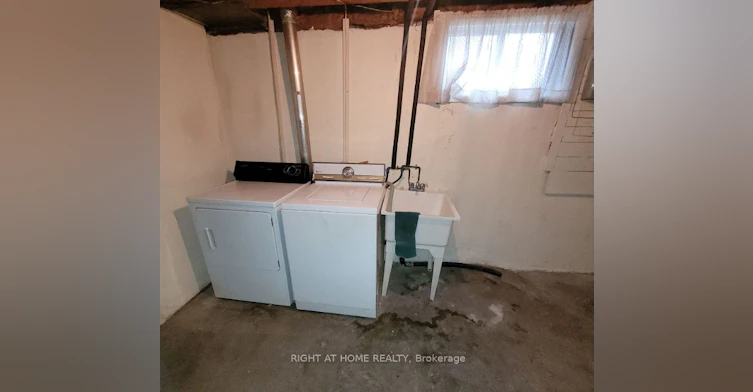 Main flloor-224 College Avenue, Oshawa, ON, L1J 1R7 - 18