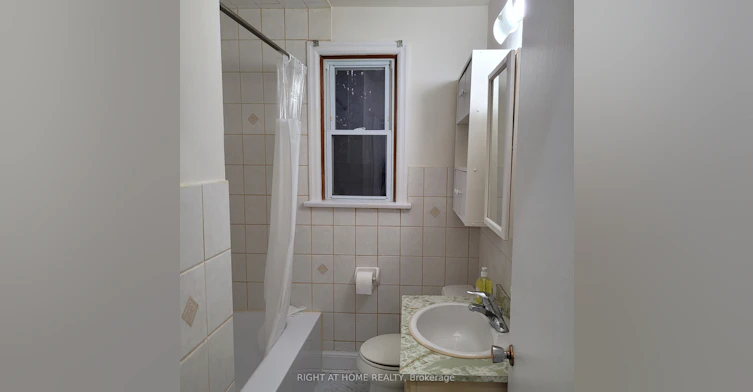 Main flloor-224 College Avenue, Oshawa, ON, L1J 1R7 - 9