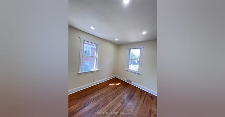 Main flloor-224 College Avenue, Oshawa, ON, L1J 1R7 - 12