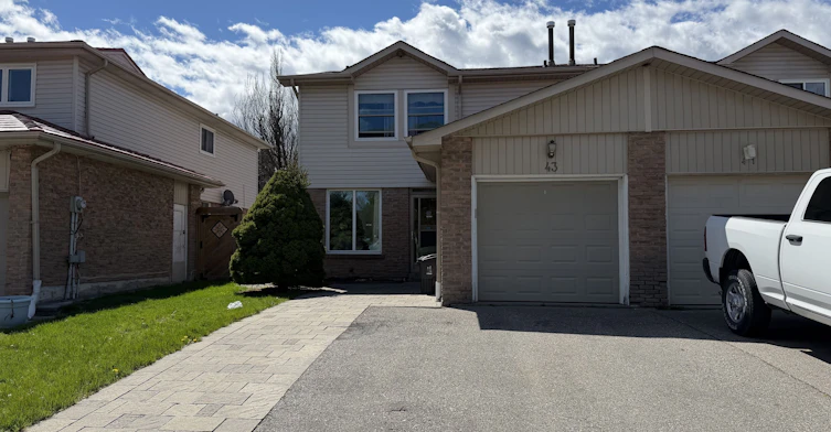 43 Bushmills Square, Toronto, ON, M1V 1K5