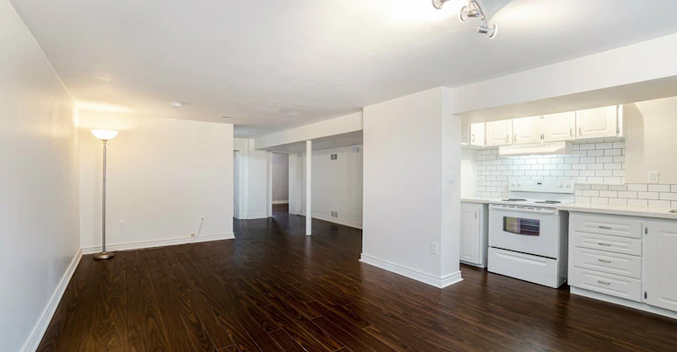 Lower-5 Applefield Drive, Toronto, ON, M1P 3X8 - 11