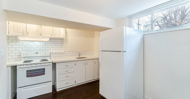 Lower-5 Applefield Drive, Toronto, ON, M1P 3X8 - 19