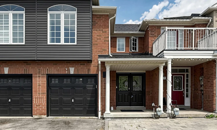 109 Angier Crescent