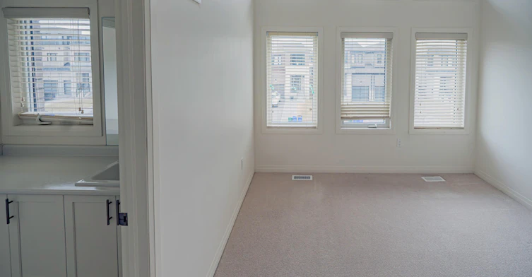 27 Clipper Lane, Clarington, ON, L1C 4B1 - 9