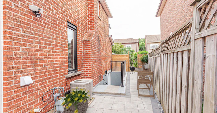 Bsmt-33 Durness Avenue, Toronto, ON, M1B 4W4 - 3