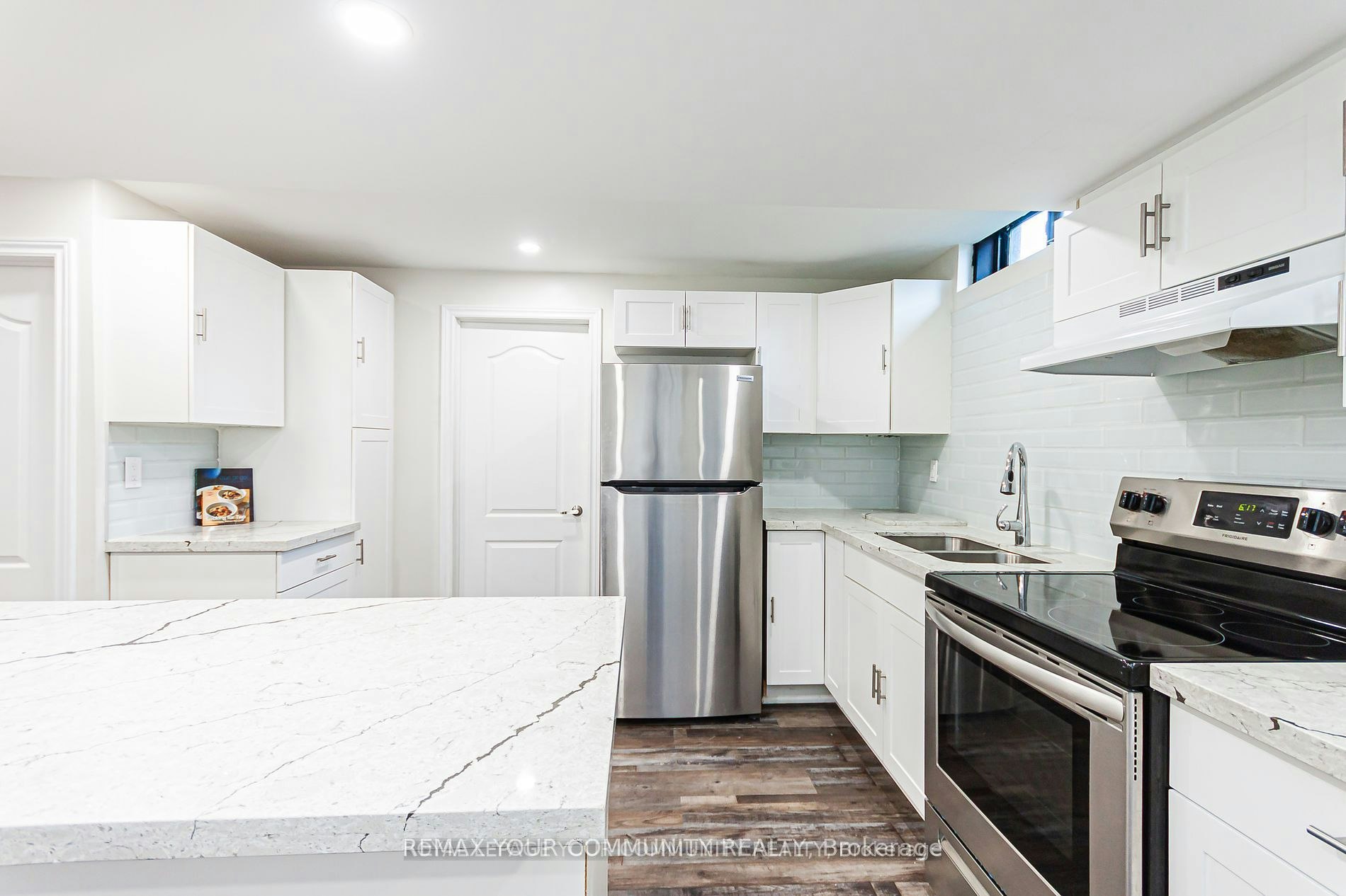 Bsmt-33 Durness Avenue, Toronto, ON, M1B 4W4 - 9