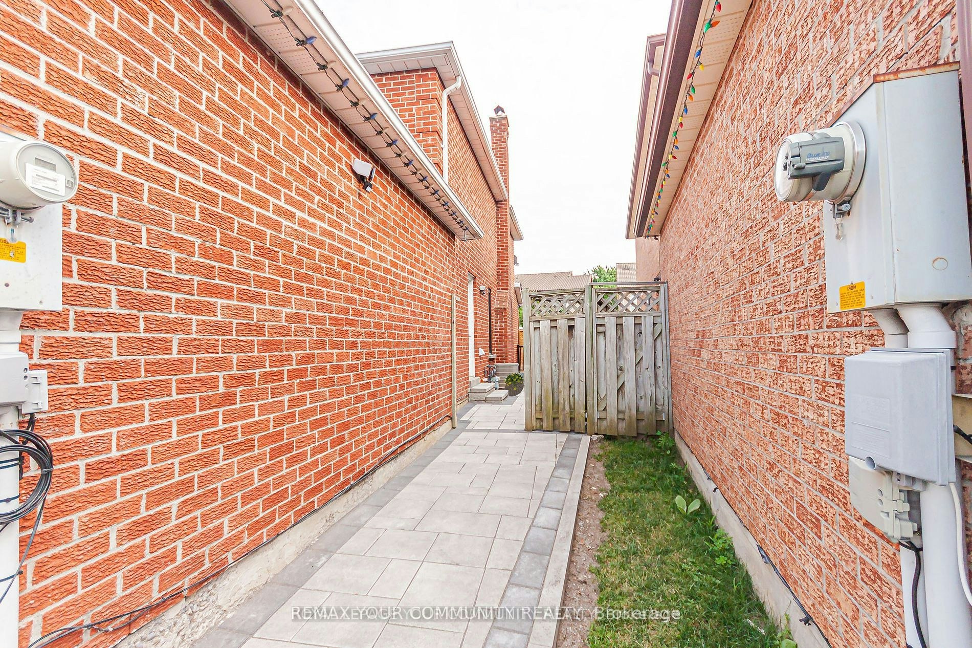 Bsmt-33 Durness Avenue, Toronto, ON, M1B 4W4 - 2