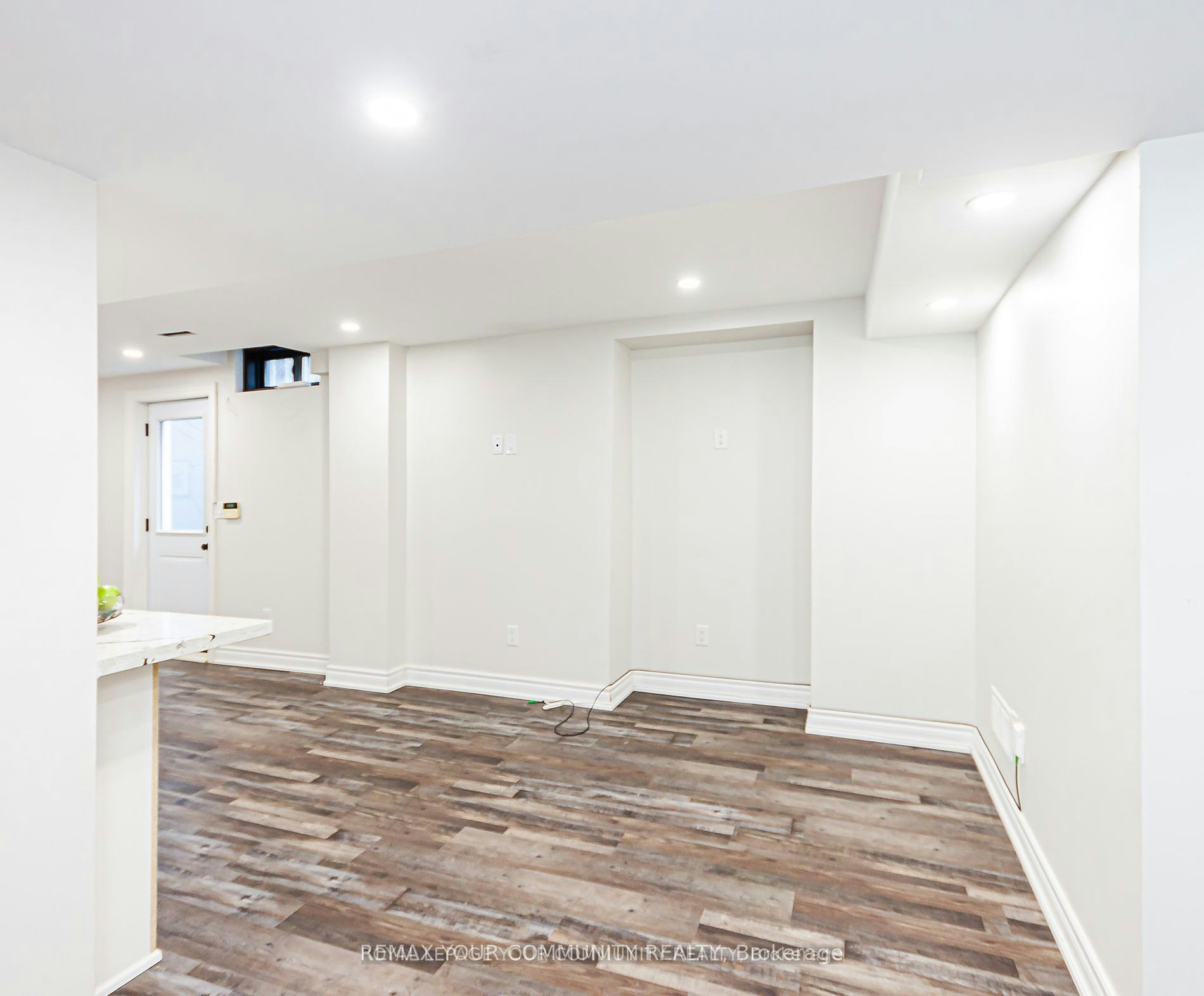 Bsmt-33 Durness Avenue, Toronto, ON, M1B 4W4 - 14