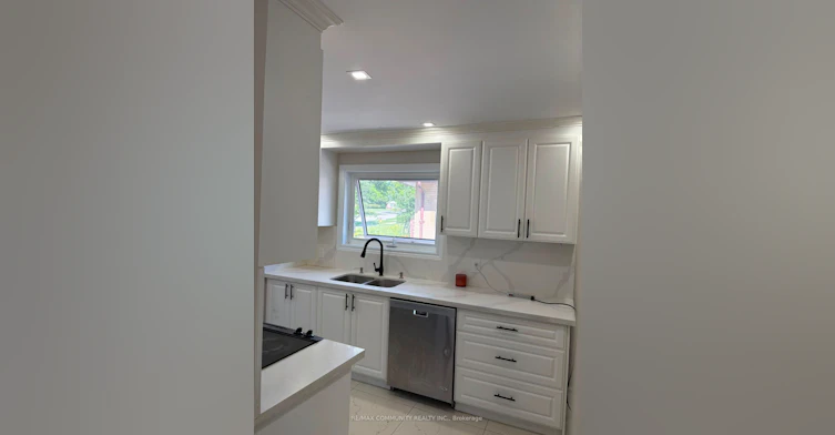 56 Stonehenge Crescent, Toronto, ON, M1G 2P6 - 6