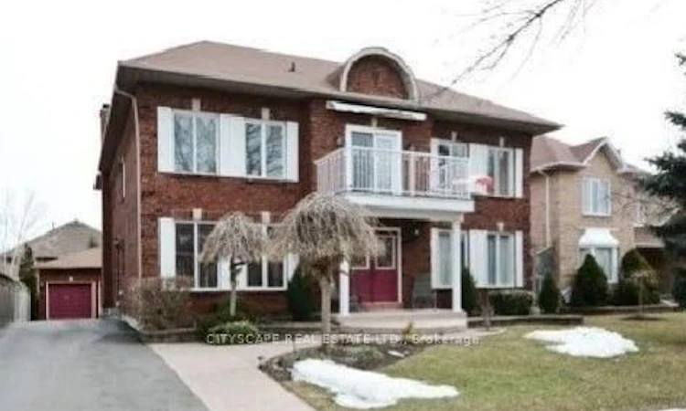 3 Leah Crescent