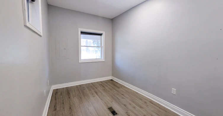 1-252 Greenwood Avenue, Toronto, ON, M4L 2R3 - 8