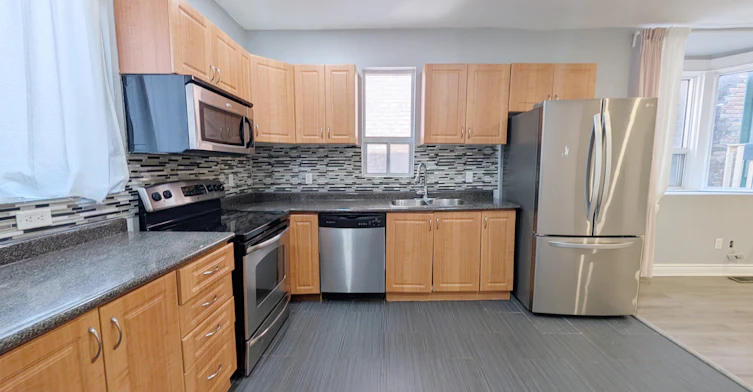 1-252 Greenwood Avenue, Toronto, ON, M4L 2R3 - 3