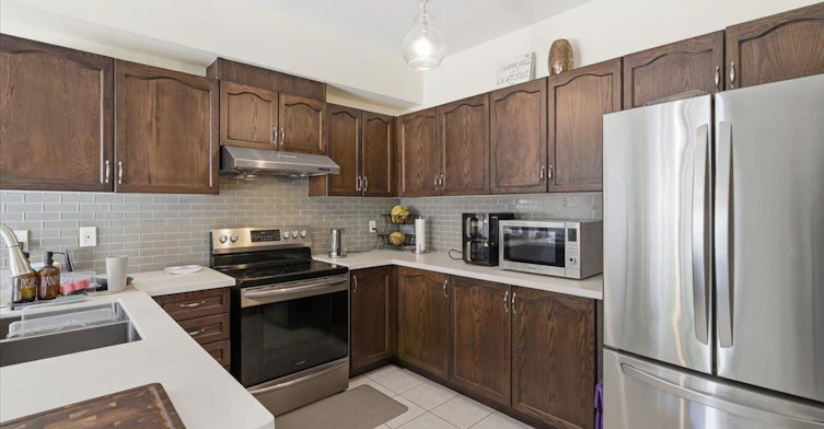8 Culver Lane, Toronto, ON, M1X 2E2 - 10