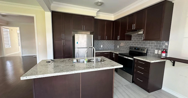 2 Bruce Cameron Drive, Clarington, ON, L1C 4A1 - 3