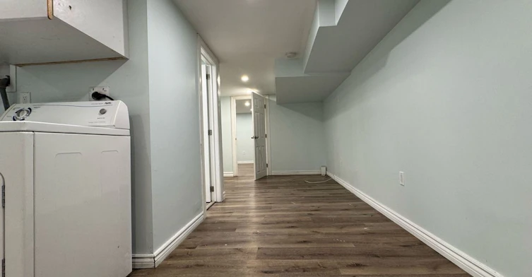 LOWER-96 Hiawatha Road, Toronto, ON, M4L 2X8 - 3