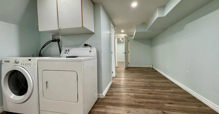 LOWER-96 Hiawatha Road, Toronto, ON, M4L 2X8 - 4