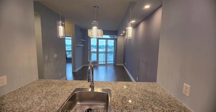 525-135 Village Green Square, Toronto, ON, M1S 0G4 - 2