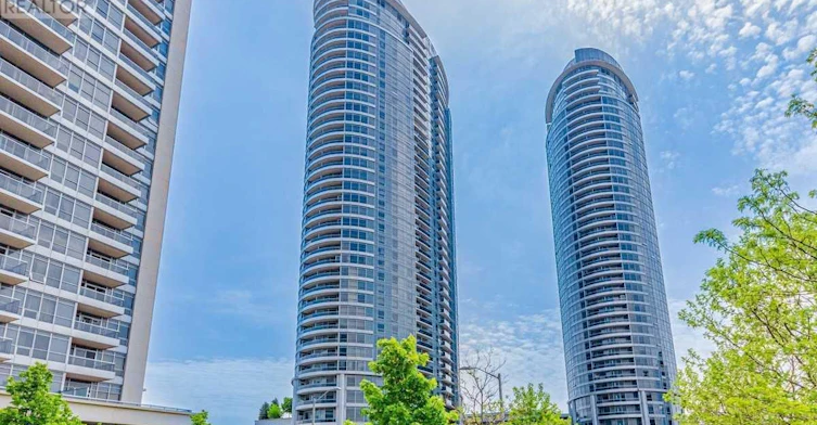 525-135 Village Green Square, Toronto, ON, M1S 0G4