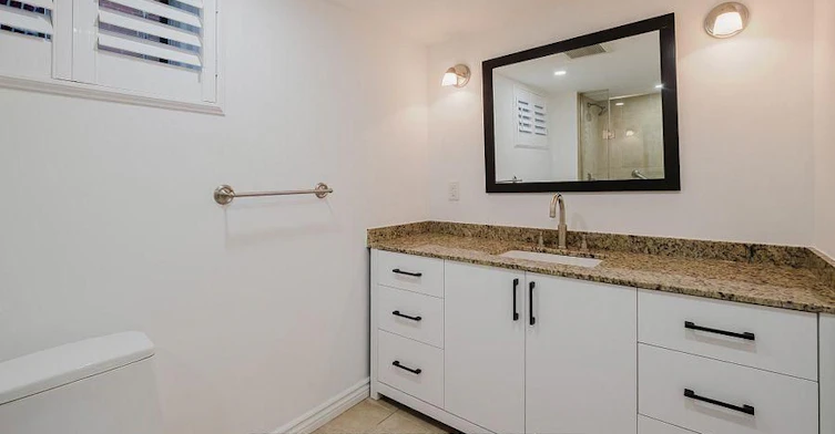 18 Glen Stewart Avenue, Toronto, ON, M4E 1P7 - 18