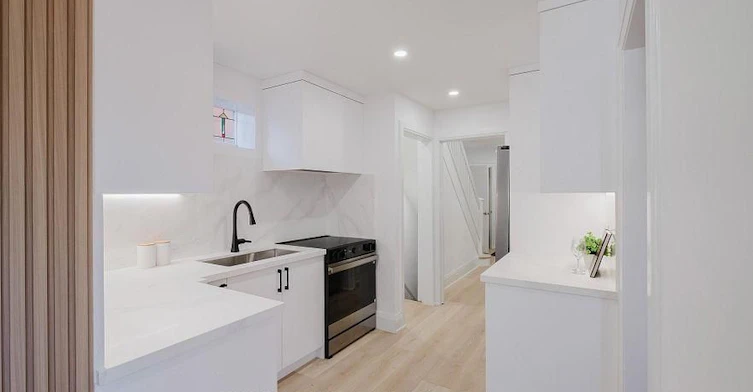 18 Glen Stewart Avenue, Toronto, ON, M4E 1P7 - 8