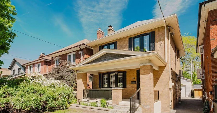 18 Glen Stewart Avenue, Toronto, ON, M4E 1P7 - 2