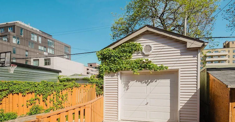 18 Glen Stewart Avenue, Toronto, ON, M4E 1P7 - 23