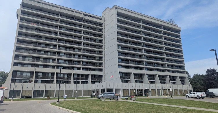 311-92 Church Street S, Ajax, ON, L1S 6B4