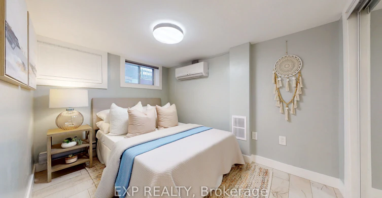 D-122 Parkmount Road, Toronto, ON, M4J 4V4 - 7