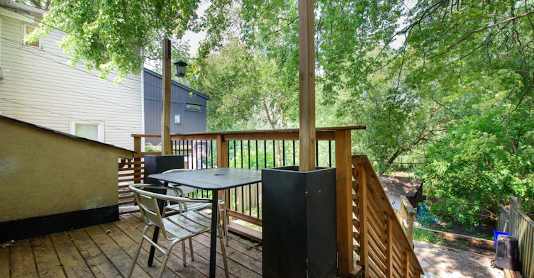 Upper-193 Coxwell Avenue, Toronto, ON, M4L 3B4 - 22