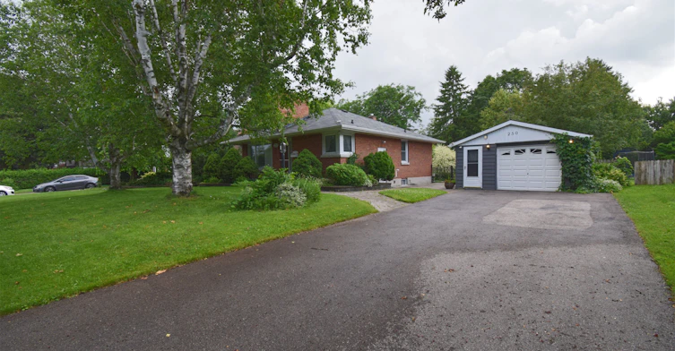 250 Meadow Road, Whitby, ON, L1N 3K2
